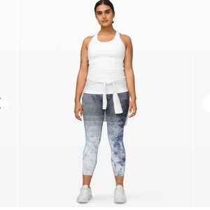 Lululemon Ebb to Train Tight Wash Legging. Size 4